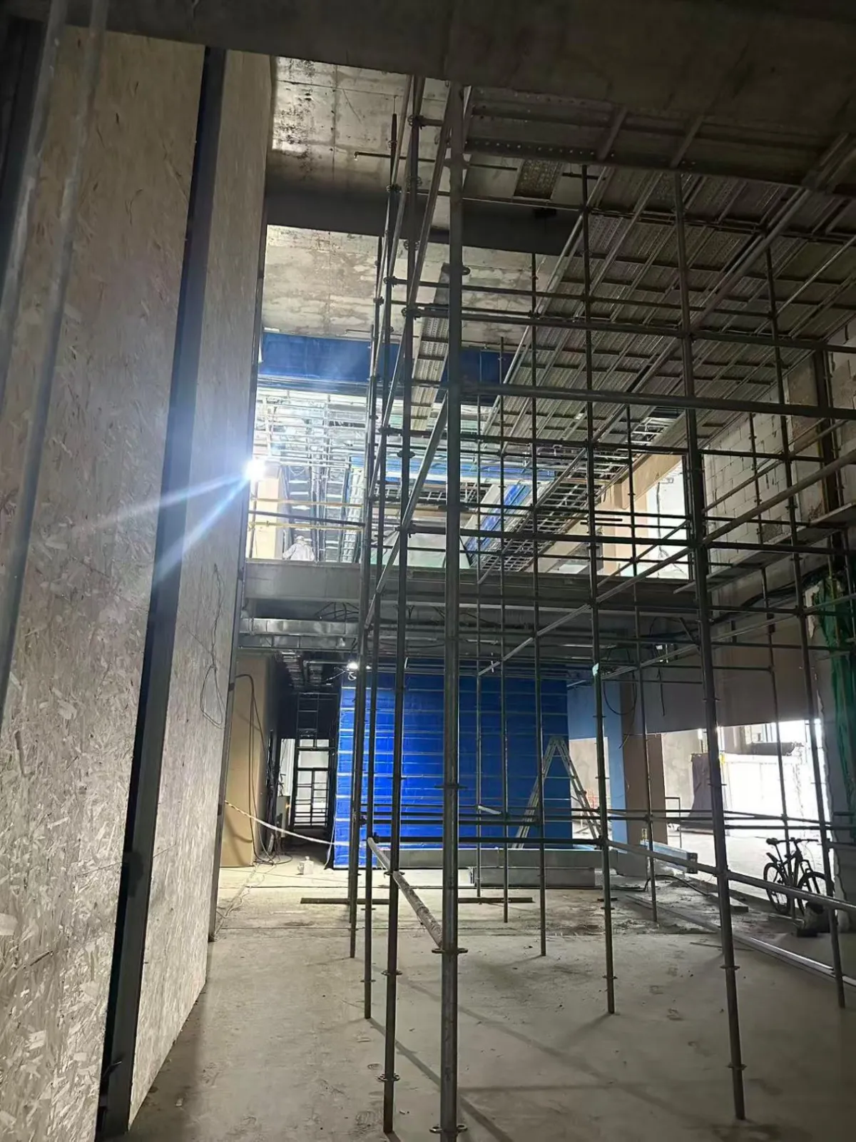 Fire Curtain Installation Key Considerations for Building Projects - detail image 4